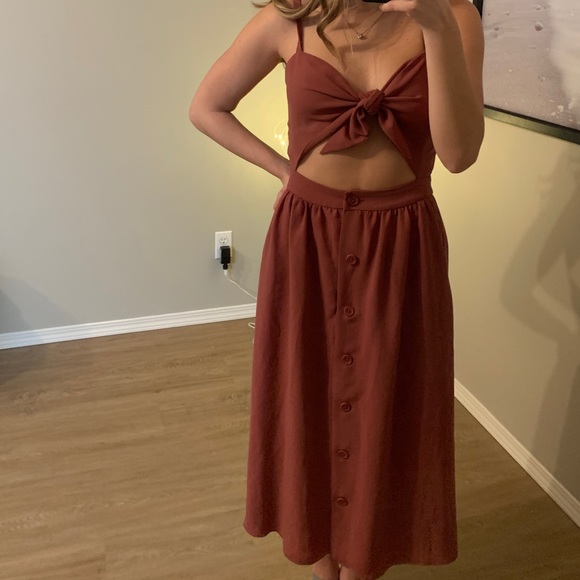 Beautiful Wilfred Dress! - Picture 4 of 5